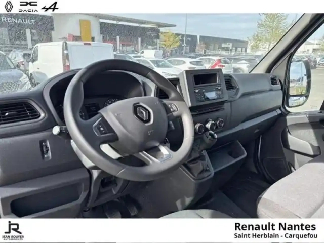 Renault Master fg f3500 l3h3 2.3 blue dci 135ch confort — photo 13