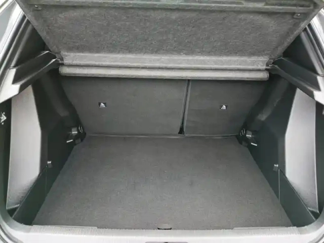 Peugeot 2008 puretech 100 s&amp;s bvm6 active — photo 8