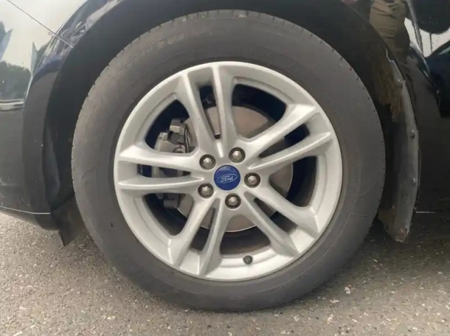 Ford Mondeo 1.5 ecoboost 160ch titanium 5p — photo 14