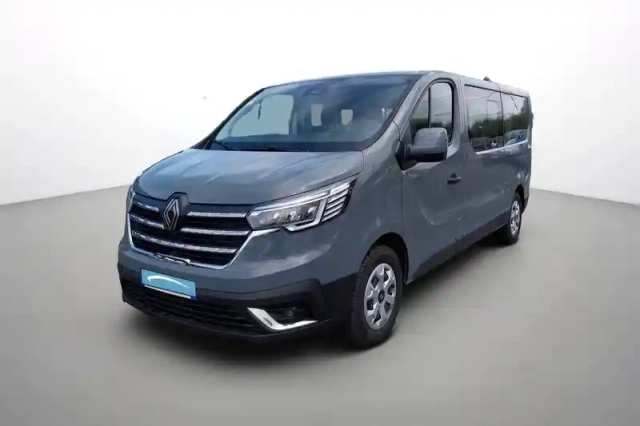 Renault Trafic blue dci 150 — photo 1