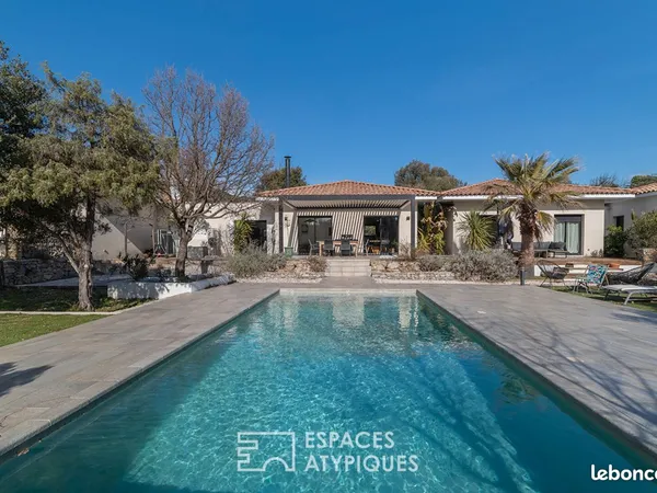 Propriété 12 pièces 275 m²