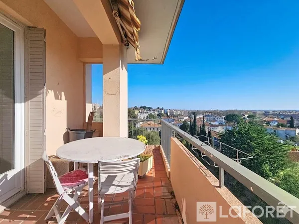 Appartement 3 pièces 94 m²
