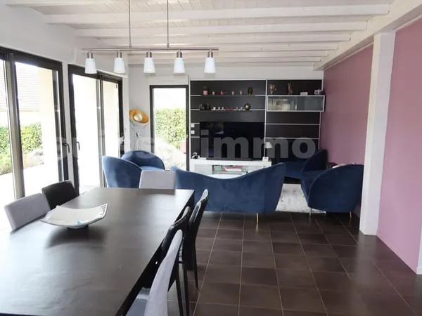 Maison - 5 pièce(s) - 150 m2