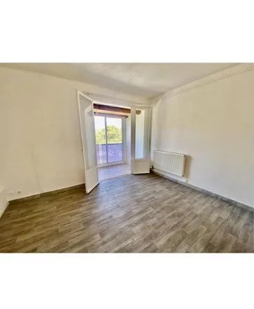 Studio 18m2 plus loggia 5m2