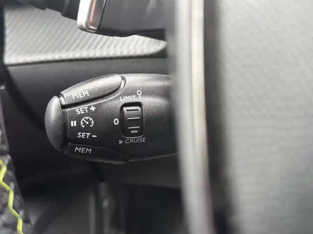 Peugeot 2008 puretech 130 s&amp;s eat8 — photo 48