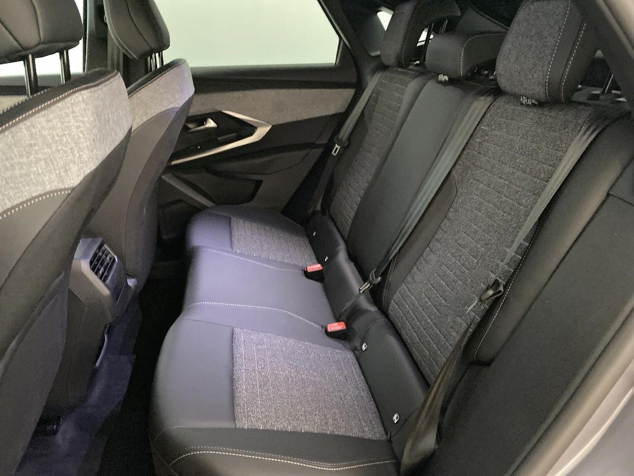 Peugeot 3008 hybrid 145 e-dcs6 allure — photo 10