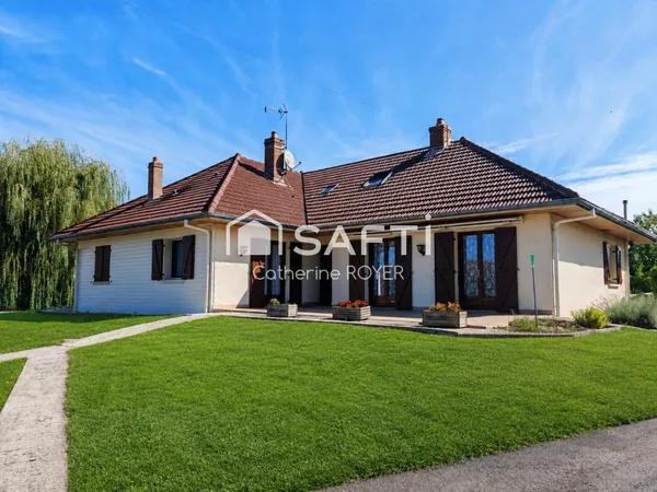 Maison familiale sur un beau terrain de 4783 m²