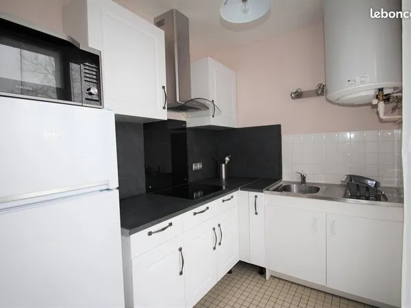 Studio 1 pièce 33 m²