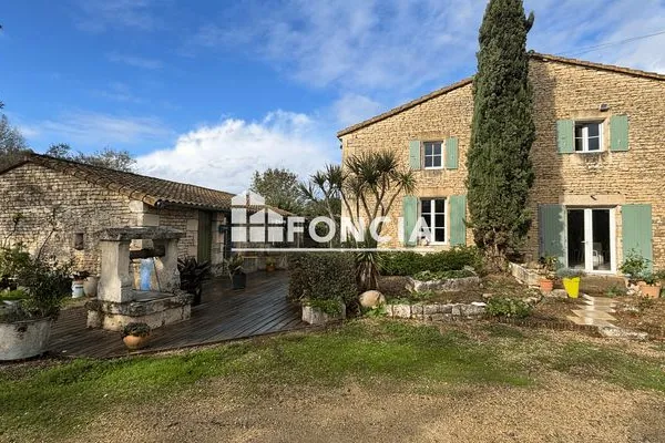 Maison 6 pièces 247 m²