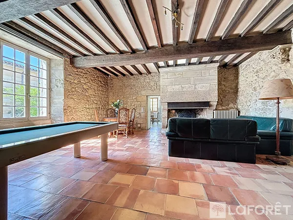 Maison 5 pièces 151 m²