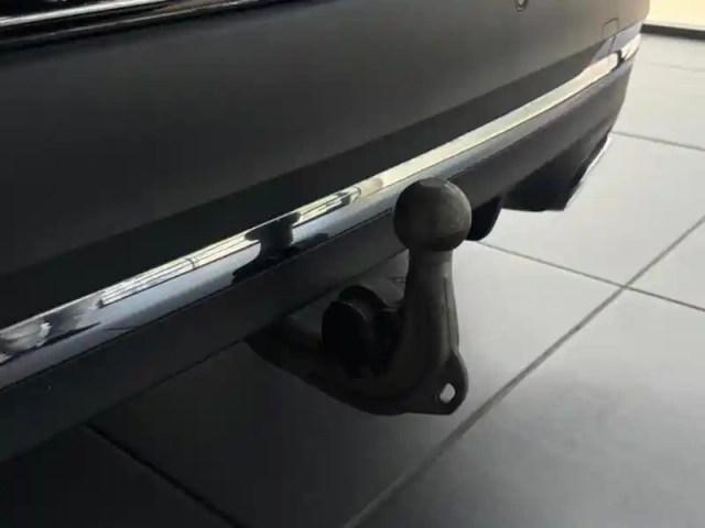 Mercedes Gla 220 d 4matic amg line — photo 39