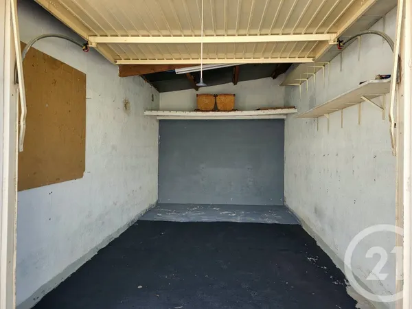 Parking 18 m²
