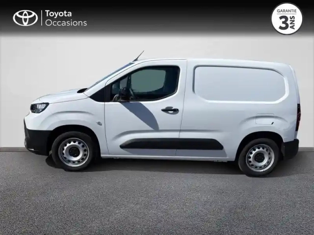 Toyota Proace city medium 130 d-4d startconfort 3pl bva mc24 — photo 3