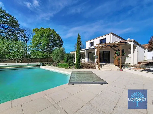 Maison 7 pièces 188 m²
