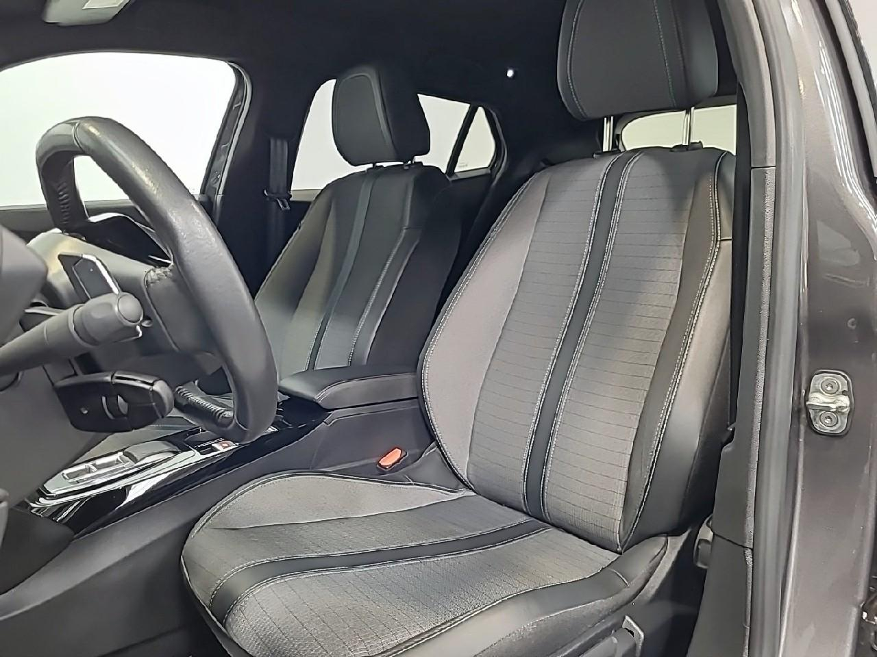 Peugeot 2008 bluehdi 130 s&s eat8 allure — photo 10