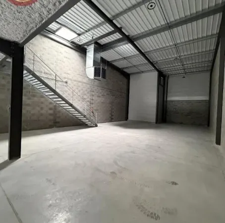Bureaux 4 pièces 478 m²