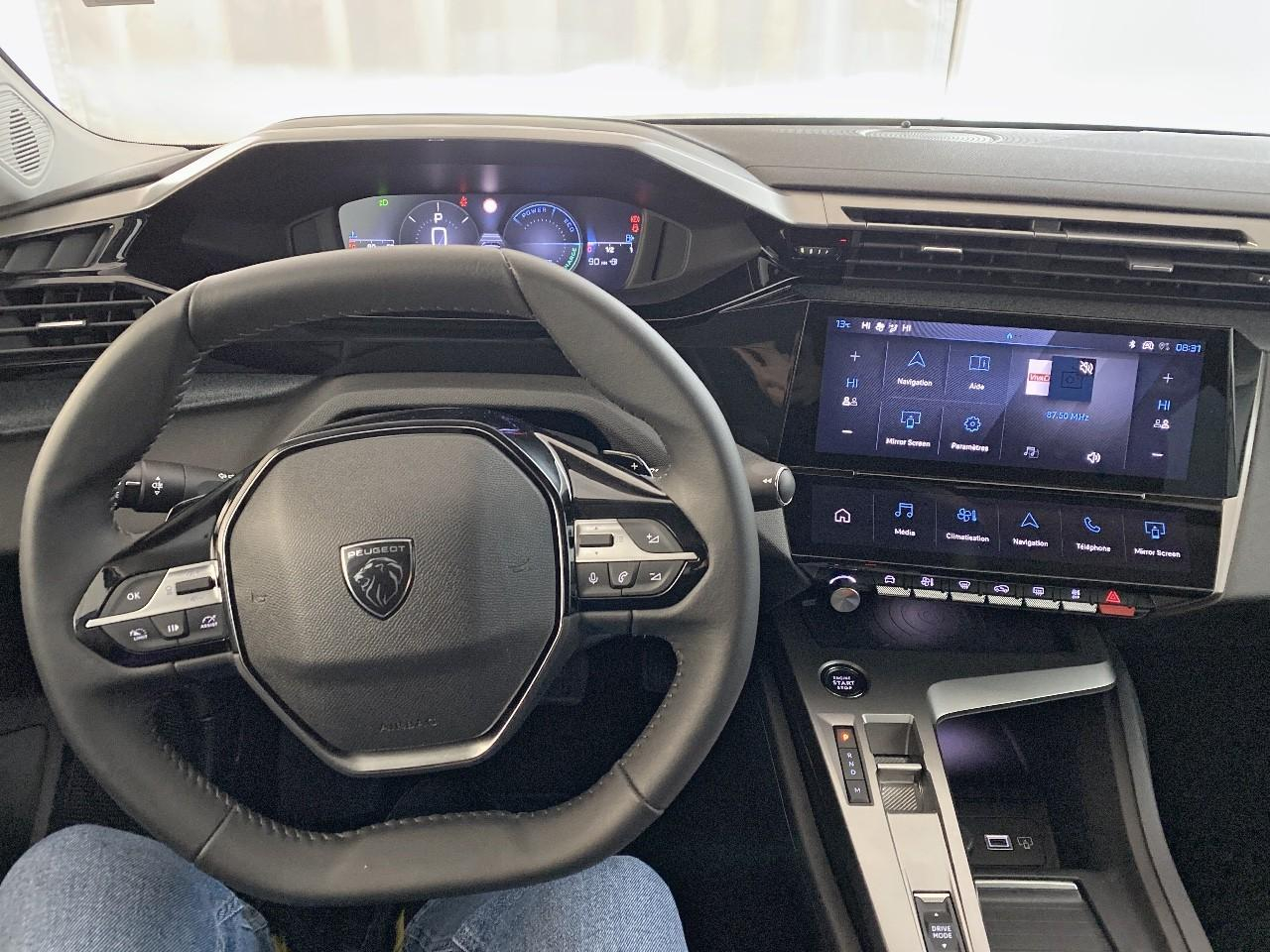 Peugeot 308 hybrid 145 e-dcs6 allure — photo 14