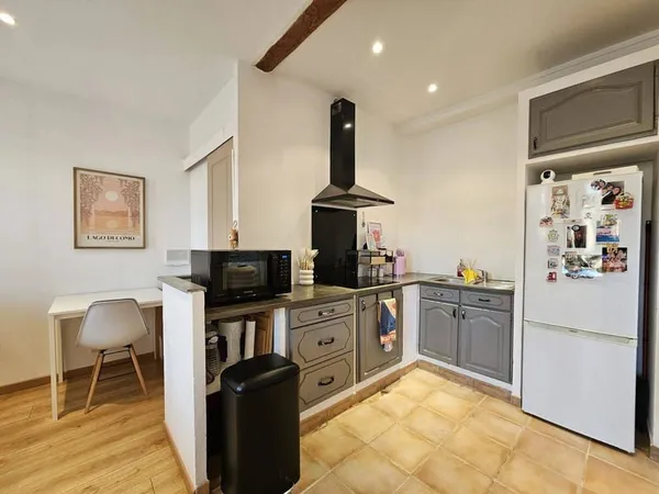Studio 1 pièce 27 m²