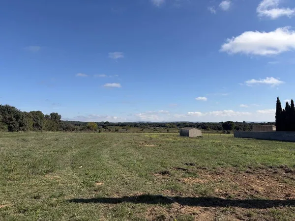 Terrain constructible 1342 m²