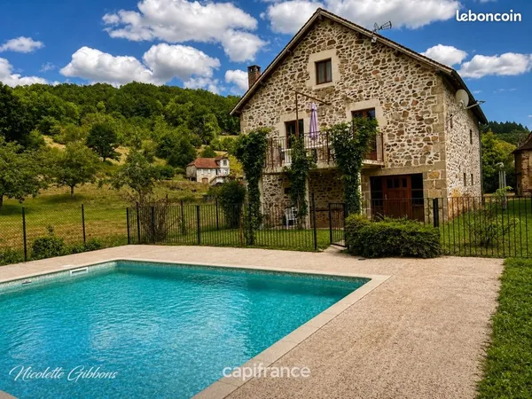 Maison 8 pièces 144 m²