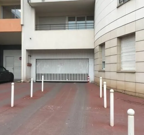 Parking 14 m²