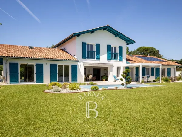 ARCANGUES, MAISON RECENTE AVEC VUE DEGAGEE ET APPARTEMENT INDEPENDANT