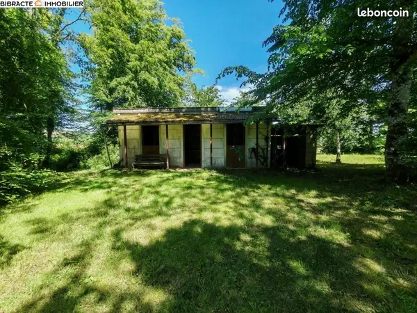 Terrain 2 500 m² Uxeau