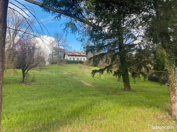 Terrain 2244 m² RIORGES