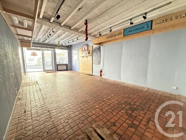 Local commercial 58 m²