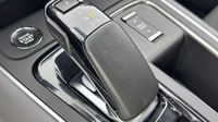 Citroen C5 Aircross Hybrid rechargeable 225ch Shine ë-EAT8 — photo 14