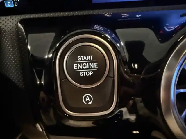 Mercedes Classe A 180 d amg line — photo 20