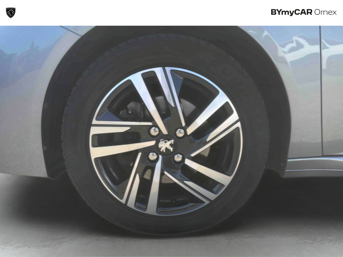 Peugeot 208 PureTech 100 S&amp;S EAT8 — photo 14