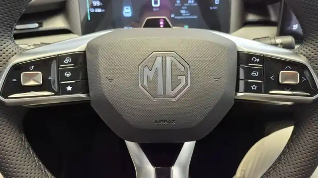 Mg Mgs5 ev 49kwh - 125 kw 2wd — photo 30