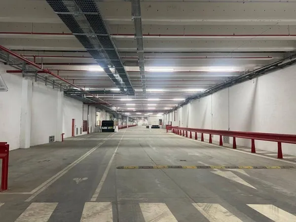 Entrepôt 17341 m²
