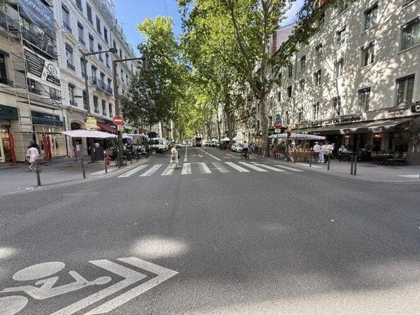 Fonds de commerce 111 m²