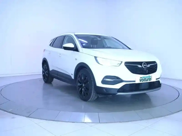 Opel Grandland X hybrid4 300 ch awd bva8 — photo 6