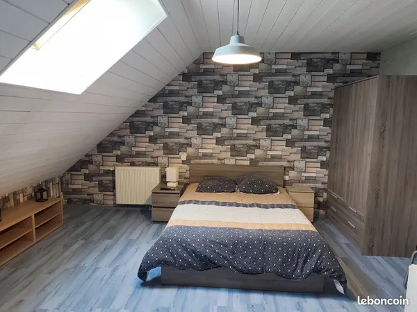 Grande chambre meublée 23 m2