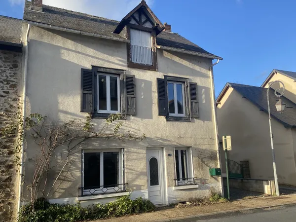 MAISON 2 CHAMBRES AVEC JARDIN
