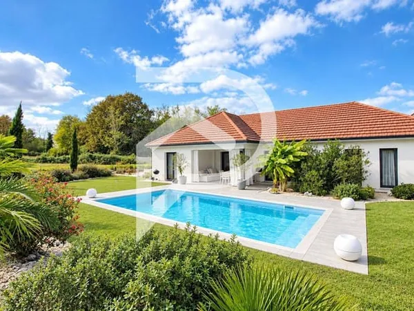 Maison de plain-pied 6 pièces 142 m²