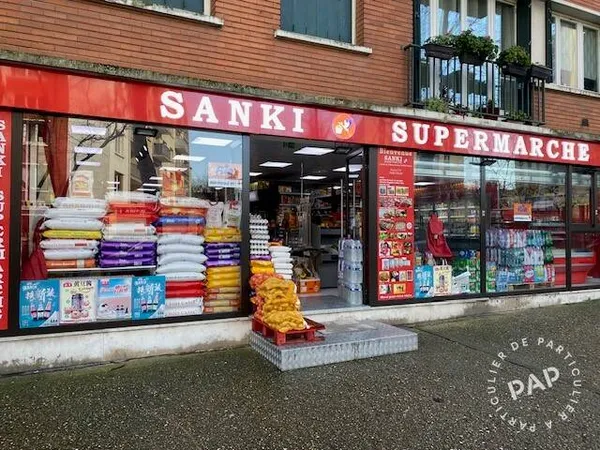 Local commercial 260 m²