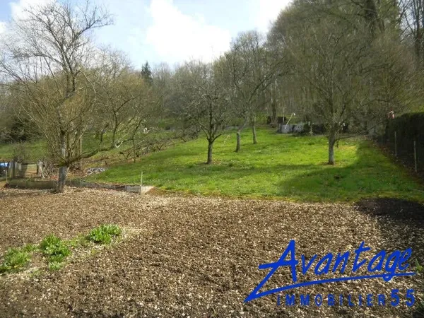 Terrain 2153 m²