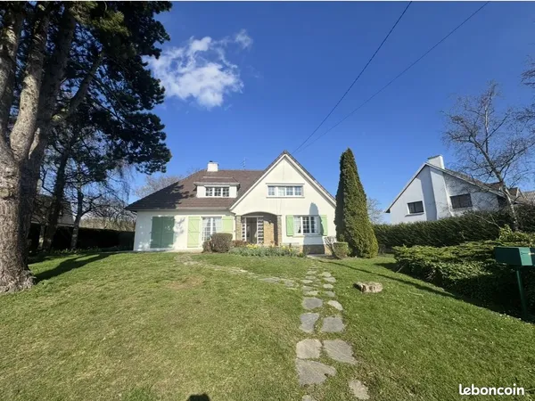 Maison 7 pièces 165 m²