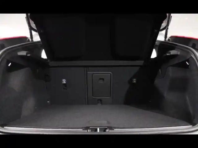 Volvo C40 recharge extended range 252ch start — photo 22