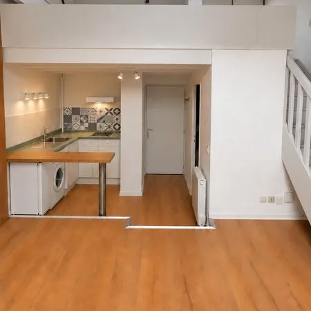 Loue appartement non meublé
