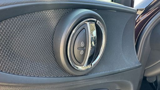 Mini Clubman 2.0 Cooper D 150 Steptronic8 - Business – 2018 – 146409 km – Diesel – Boîte Automatique — photo 37