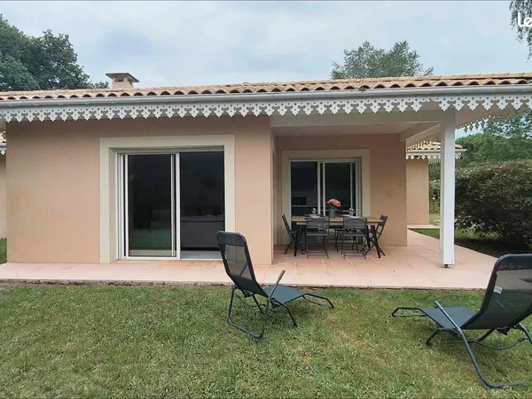 Maison à louer à l'année