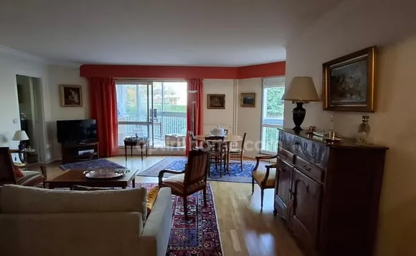 Appartement à vendre 5 pièces LE CHESNAY (78)