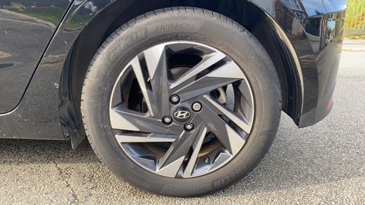 Hyundai i20 1.0 T-GDI MHEV 100 - Intuitive – 2020 – 46190 km – Hybride essence – Boîte Manuelle — photo 11