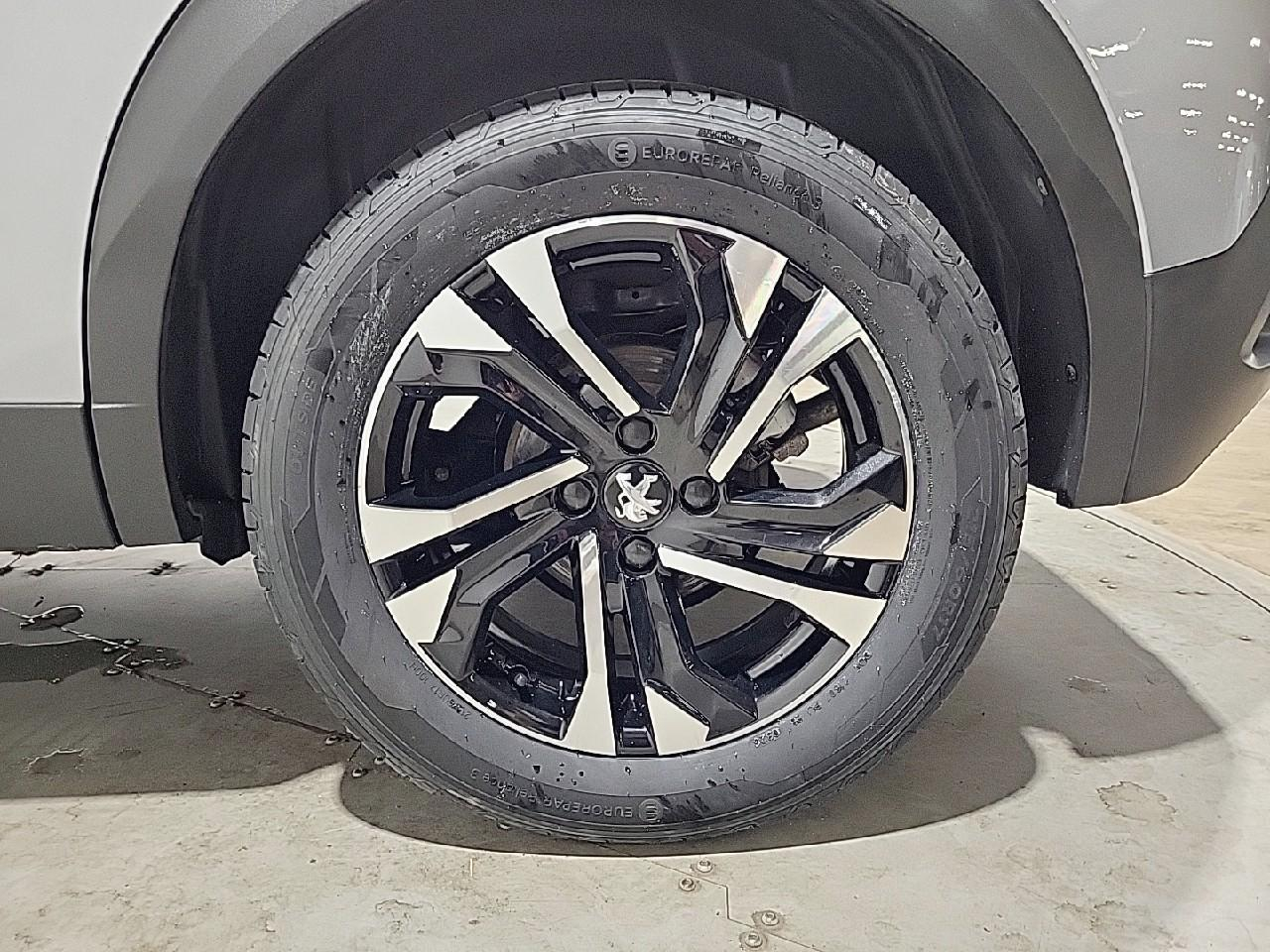 Peugeot 2008 puretech 130 s&s eat8 allure — photo 16