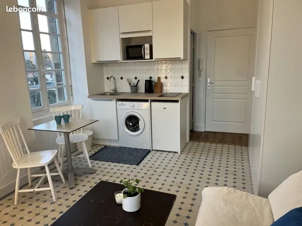 Studio 1 pièce 20 m²